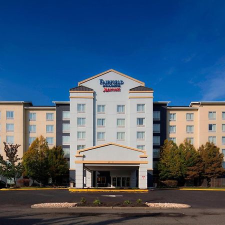 Fairfield Inn & Suites By Marriott Newark Liberty International Airport Esterno foto