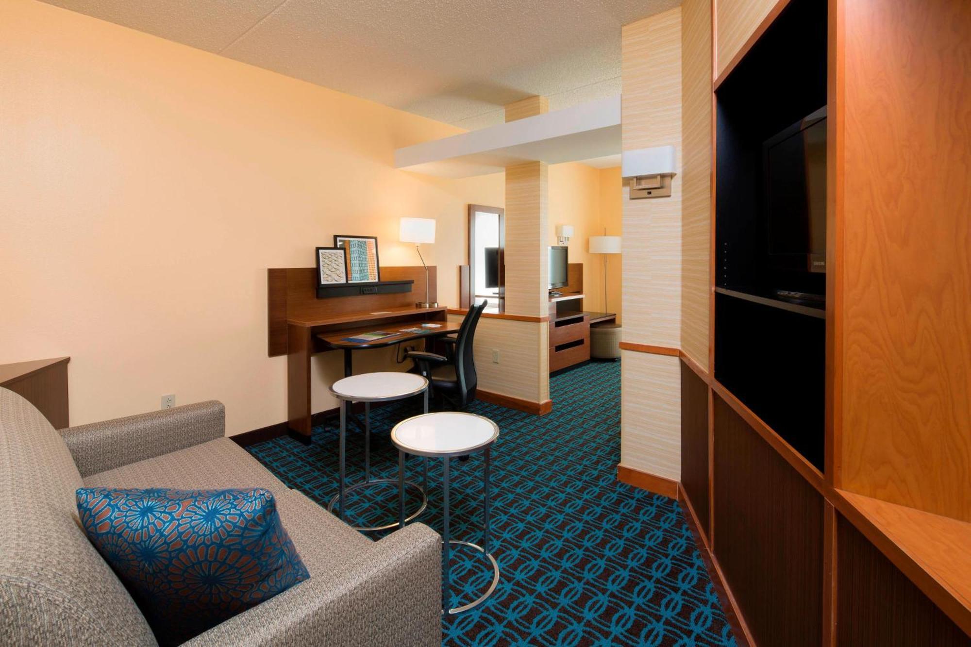 Fairfield Inn & Suites By Marriott Newark Liberty International Airport Esterno foto