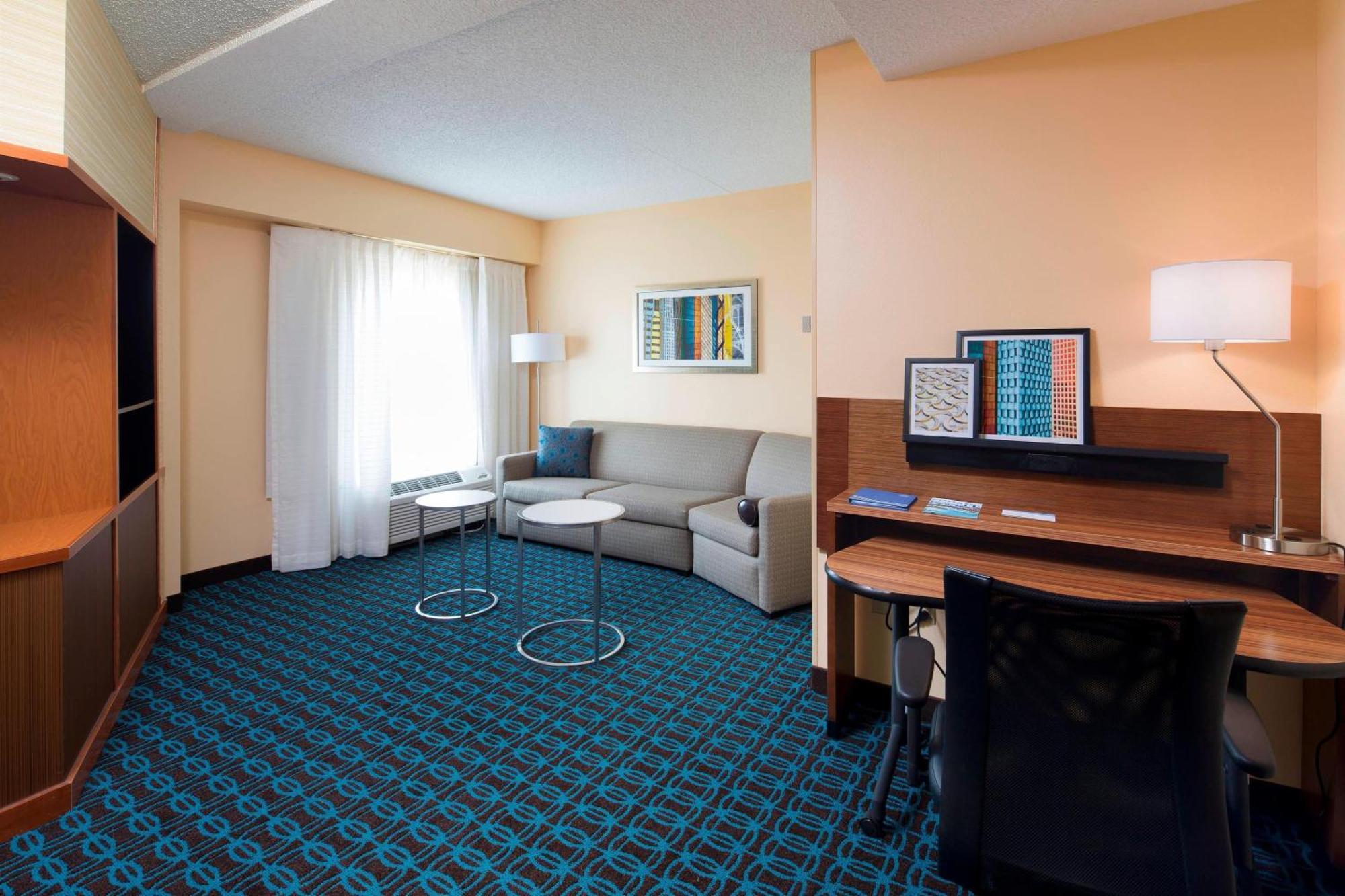Fairfield Inn & Suites By Marriott Newark Liberty International Airport Esterno foto