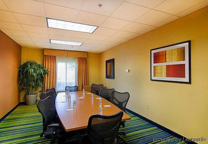 Fairfield Inn & Suites By Marriott Newark Liberty International Airport Esterno foto